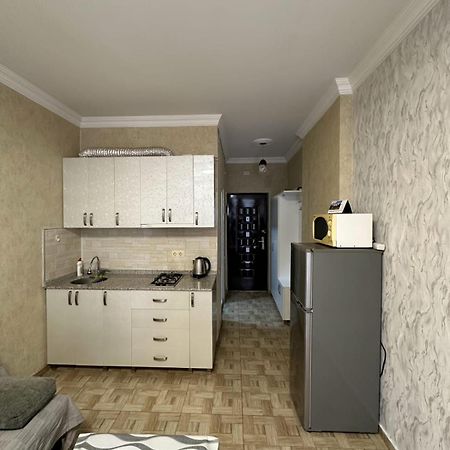 Батуми Центр , Апартаменты 2 Минуты Море Bagian luar foto